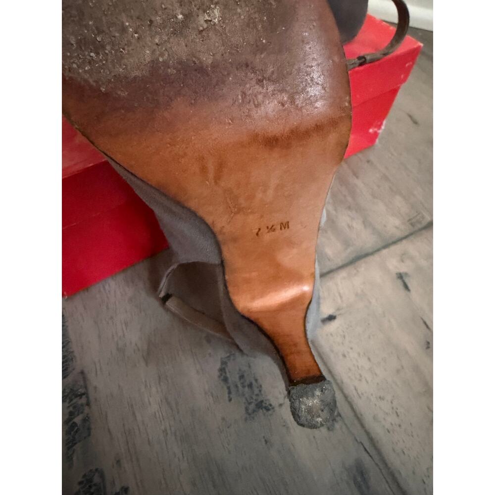 Vintage Halston gray suede heels size 7 1/2 - Picture 5 of 5